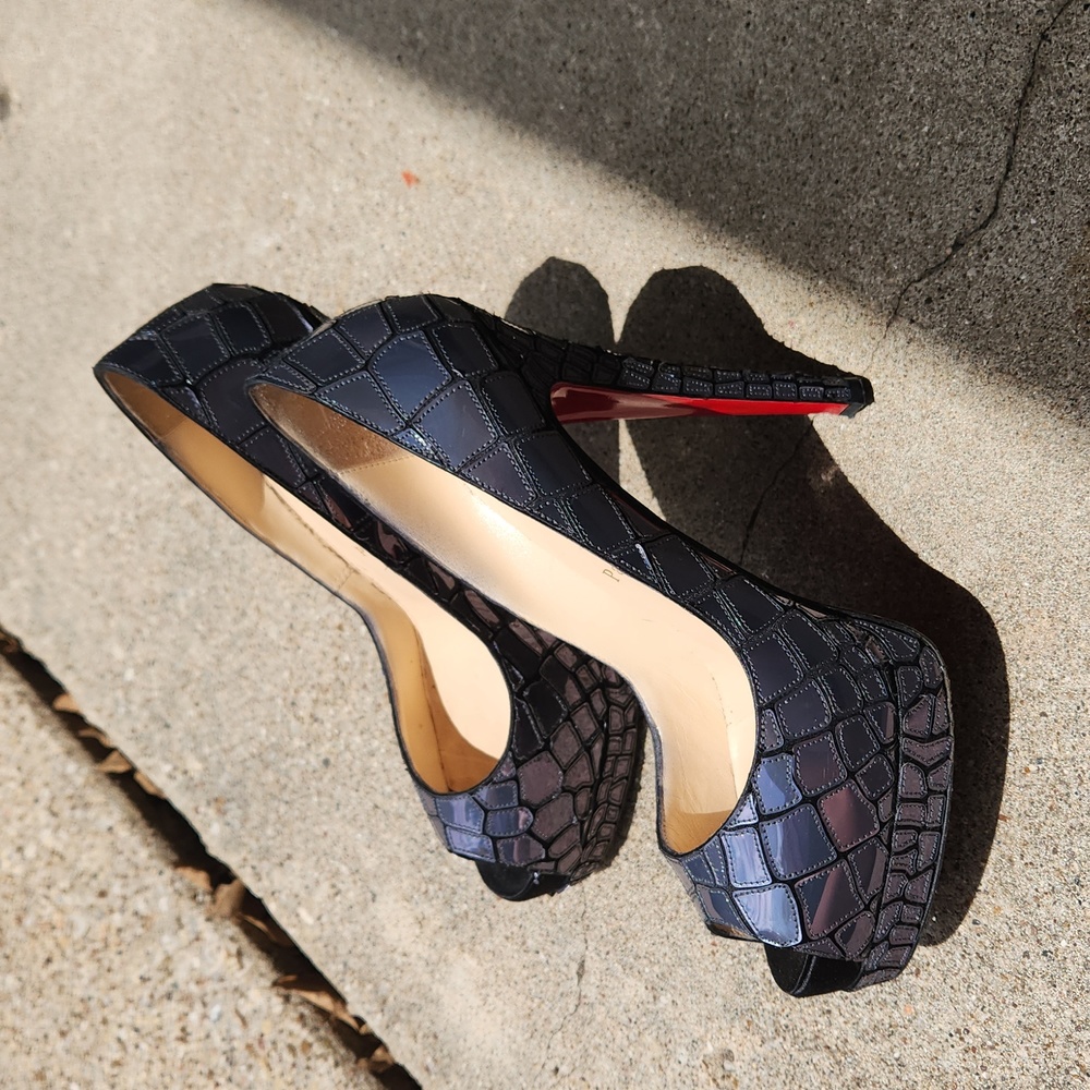  Christian Louboutin Mosaic gray heels